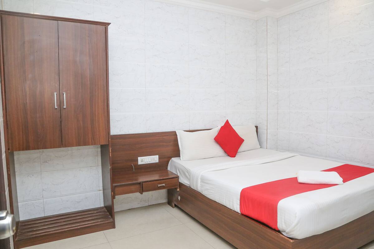 Egyptian cotton sheets, premium bedding, down duvets, memory-foam beds