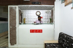Lobby - OYO 15977 Hotel Angel Regency (Bhopal)