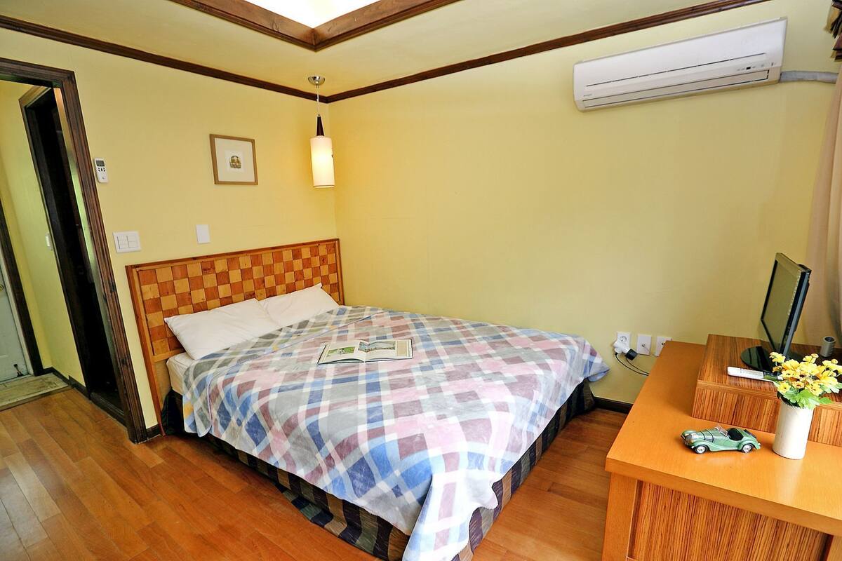 Couple Room
