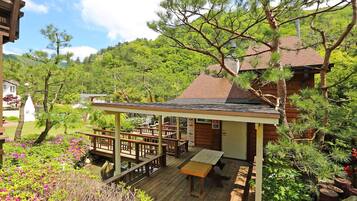 Villa | Terrace/patio