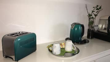 Fridge, microwave, coffee/tea maker, electric kettle