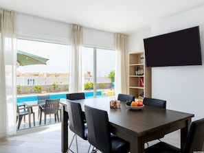 Dining - Stunning villa Mila in Madroñal, heated pool! (Adeje)