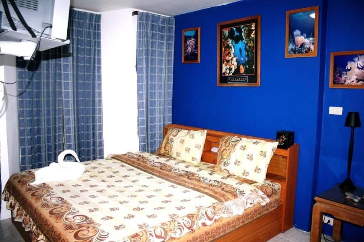 Standard Double Room | Free WiFi