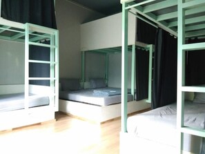 Studio Suite dành cho gia đình, phòng tắm riêng | Truy cập Internet không dây miễn phí 