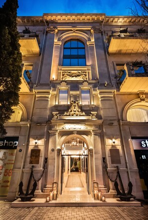 Front of property – evening/night - The Merchant Baku (Baku)