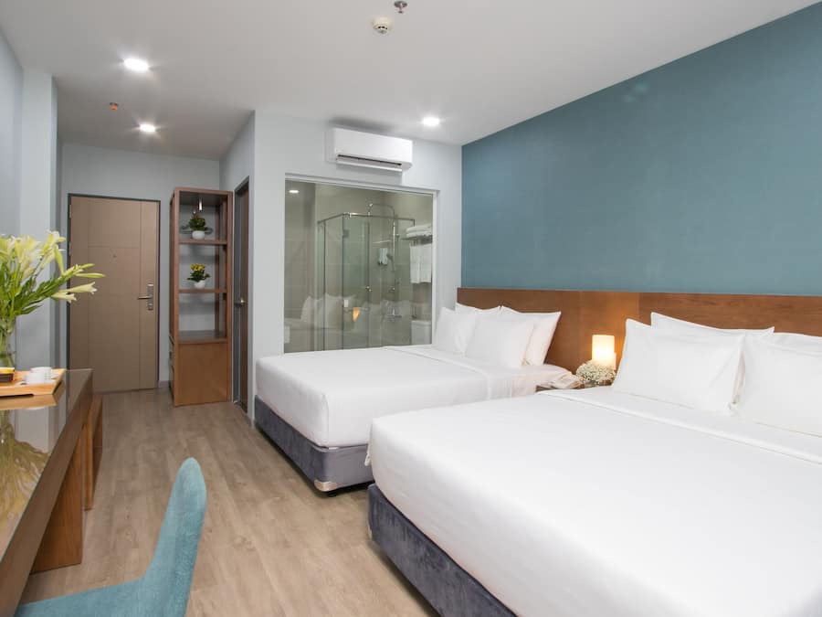 Minibar, in-room safe, desk, laptop workspace