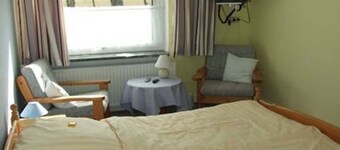 Room 7 double room - Bed & Breakfast behind the North Sea dike