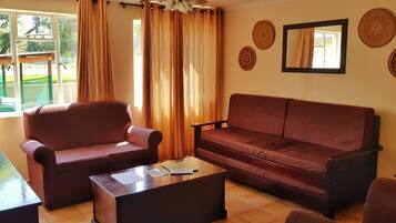 Chalet, 2 Bedrooms (Self Catering 6 Sleeper) | Living area | TV