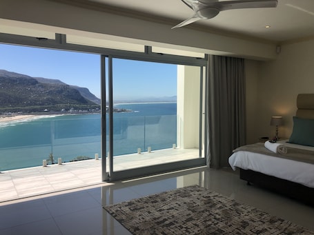 Luxury-Doppel- oder -Zweibettzimmer | Hochwertige Bettwaren, Minibar, Zimmersafe, individuell dekoriert. 1 Mountain Rd Boutique B & B
