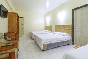 Family Room | Desk, blackout drapes, iron/ironing board, free WiFi