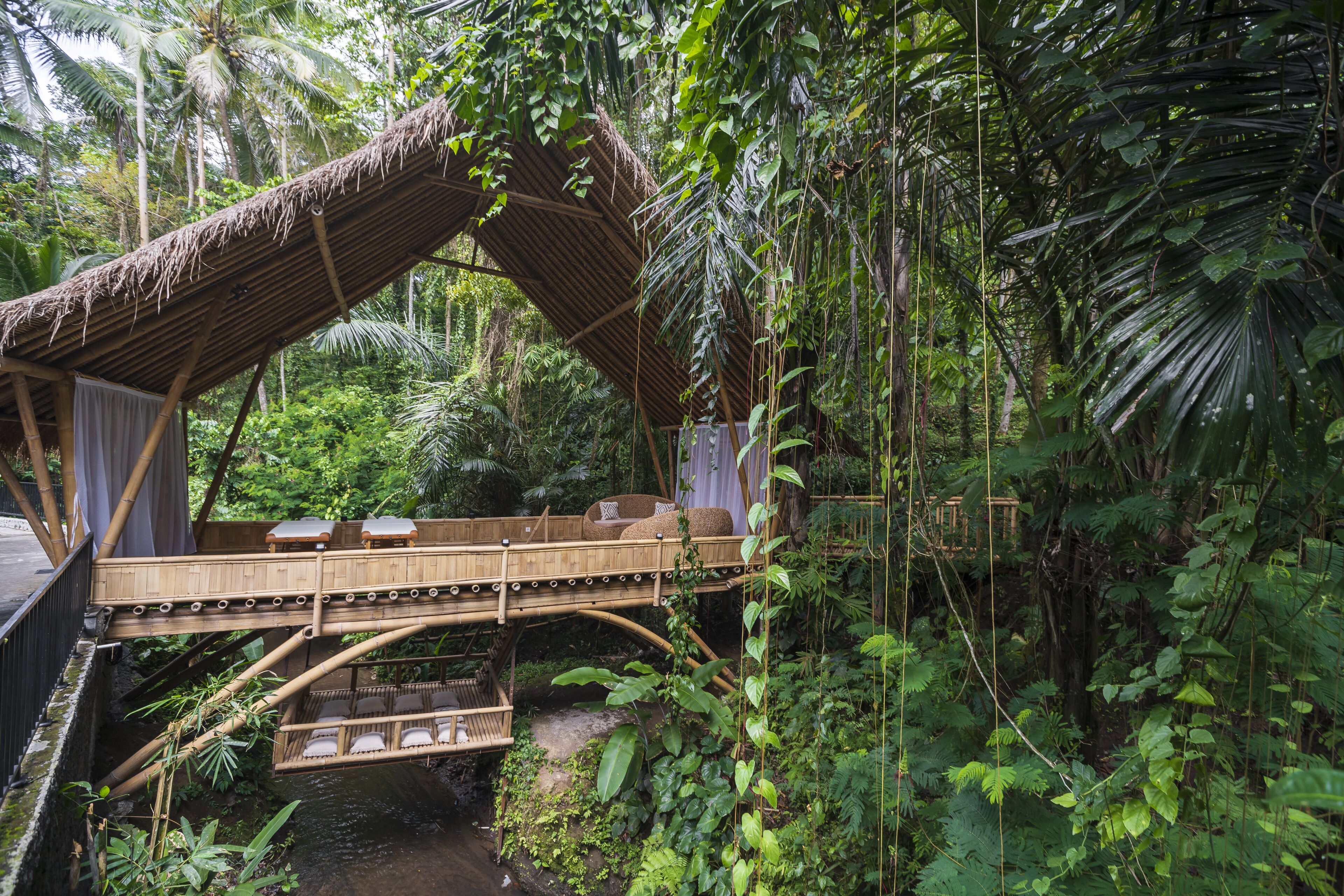 双人护理室、热水浴缸、身体护理、芳香疗法、热石按摩、深层组织按摩