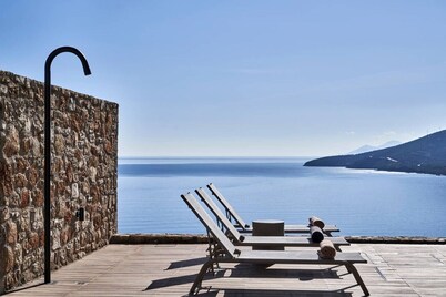 Feeling the endless blue !