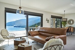 TV connectée, cheminée