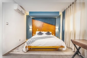 Comfort Suite, 1 Bedroom | Premium bedding, laptop workspace, blackout drapes, iron/ironing board - Appartement Meublé VIP Douala Bonapriso (Douala)