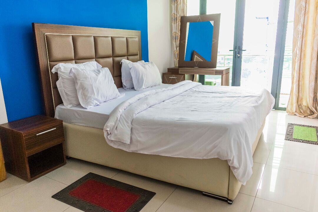 deluxe apartment, 3 bedrooms | premium bedding, laptop workspace, blackout curtains, iron/ironing board