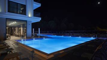 Indoor pool, seasonal outdoor pool