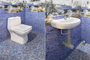 Een douche, handdoeken