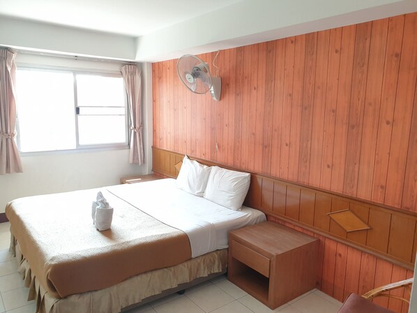 In-room safe, desk, free WiFi, bed sheets