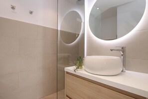 Bathtub, hair dryer, towels - ALORDES. Tradition and views next to Pollensa (Pollensa)