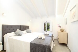 5 dormitorios, caja fuerte, tabla de planchar con plancha y wifi gratis