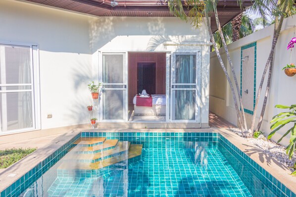 Exterior - 2 Bed Majestic Villa Near Beach (Pattaya)