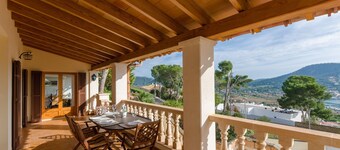 YourHouse Binifat, spacious house overlooking Puerto de Andratx