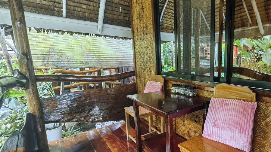 BING-VICE TOURIST INN Port Barton