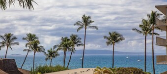 Direct Beachfront Newly Remodeled!