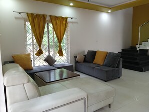 Villa Deluxe | Soggiorno | TV LED