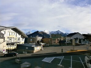 موقف سيارات