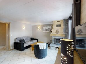 Fernseher, Kamin