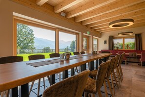 Free daily buffet breakfast  - Hotel Garni Romantik (Fuegenberg)