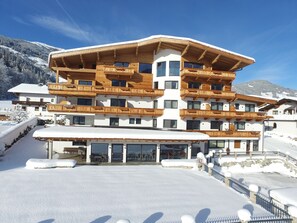Exterior - Hotel Garni Romantik (Fuegenberg)