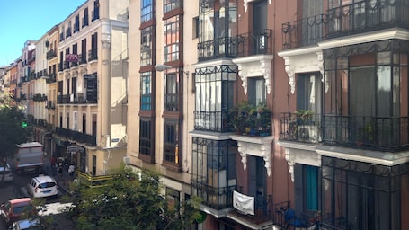 ์ฃผ๋์ด ์ค์ํธ, ๋ฐ์ฝ๋ | ํ
๋ผ์ค/ํํฐ์ค