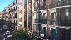 Suite junior con balcón | Terraza o patio