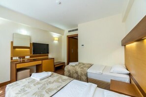Basic-Zimmer | Minibar, schallisolierte Zimmer, Bettwäsche