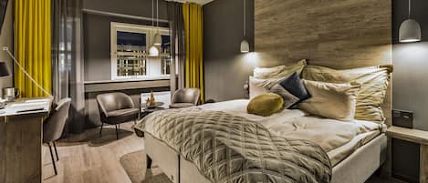 Deluxe Double Room | Individually decorated, individually furnished, desk, laptop workspace