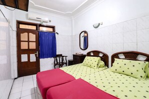 Chambre Standard avec lits jumeaux | Bureau, Wi-Fi, draps fournis