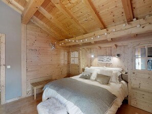 5 多间卧室、免费 WiFi、床单