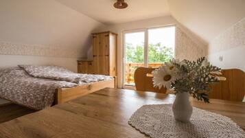 1 bedroom, WiFi, bed sheets