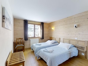 4 habitaciones, wifi gratis y ropa de cama