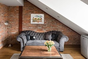 Design-Apartment | Wohnzimmer | Flachbildfernseher