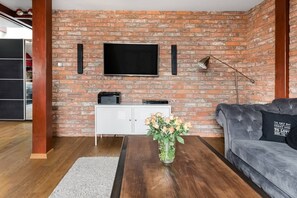 Design Apartment | Living room | Flat-screen TV - Penthouse Wietora (Kraków)