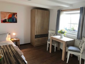 1 Schlafzimmer, WLAN, Bettwäsche