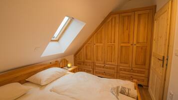 1 bedroom, free WiFi, bed sheets, wheelchair access