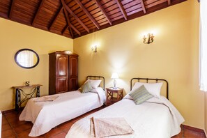 2 camere, ferro/asse da stiro, Wi-Fi gratuito, lenzuola