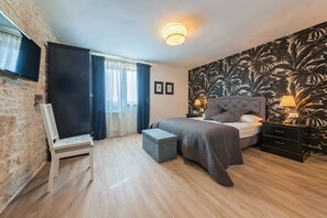 別墅 | 4 間臥室、客房內保險箱、書桌、熨斗/熨衣板