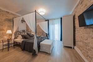 Villa | 4 dormitorios, caja fuerte, escritorio y tabla de planchar con plancha