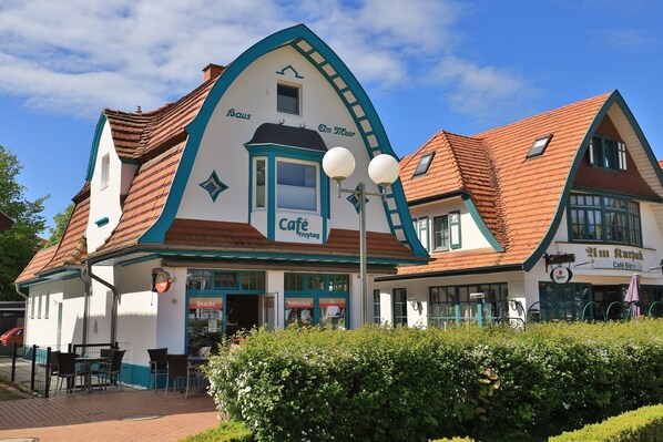 Esterni