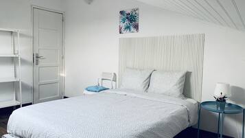 Economy Double Room (5) | Free WiFi